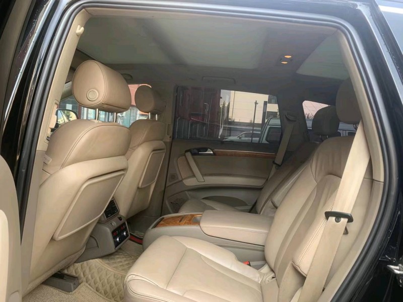 济南11年奥迪Q76