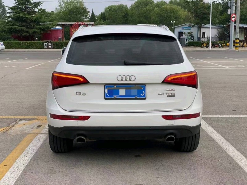 济宁16年奥迪Q59