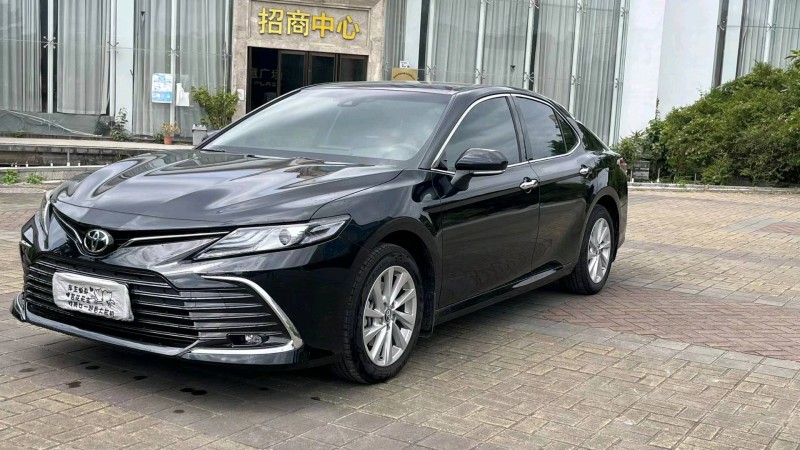 东莞22年丰田凯美瑞4