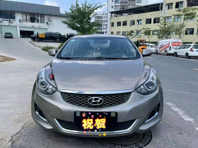 广州16年现代朗动1