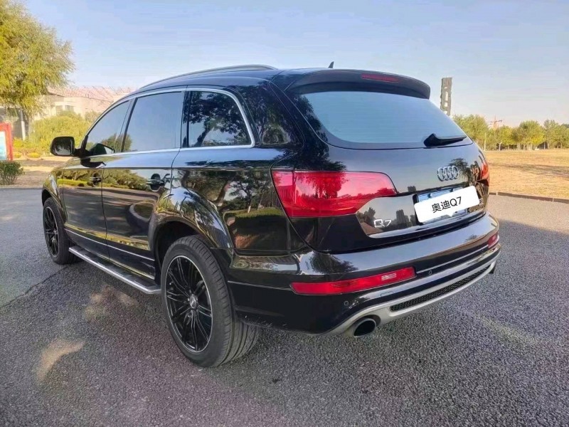东营14年奥迪Q75