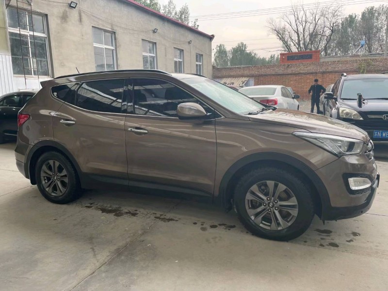 保定15年现代新胜达3