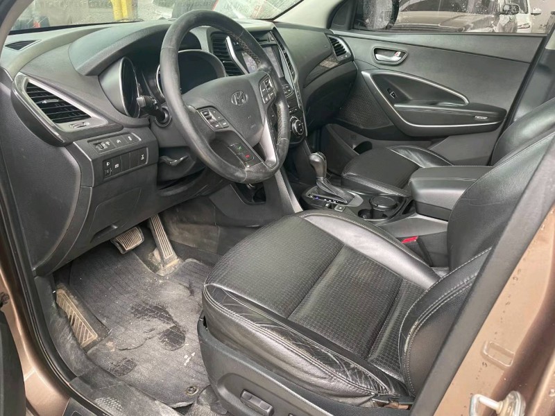 保定15年现代新胜达7