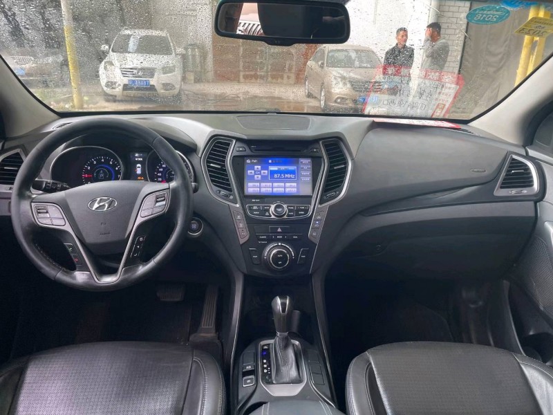 保定15年现代新胜达9