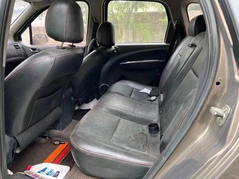 北京14年东风景逸6