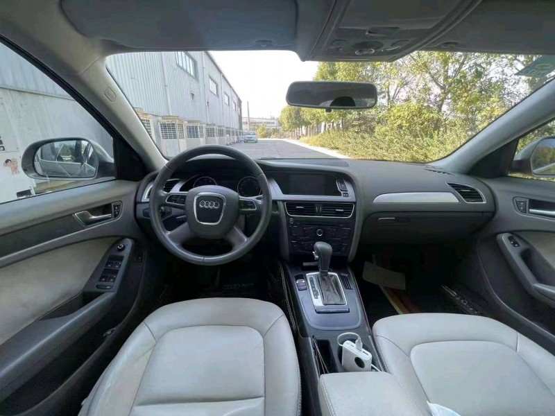 济南11年奥迪A4L5