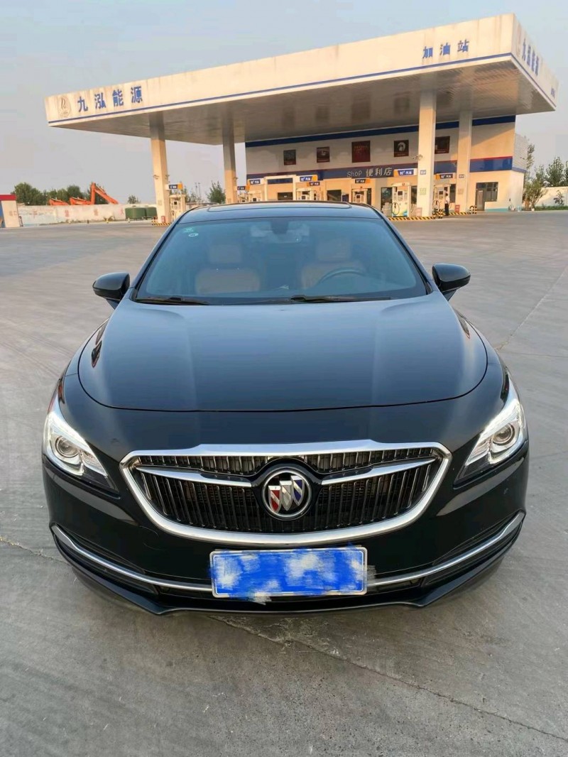 东营16年别克君越9