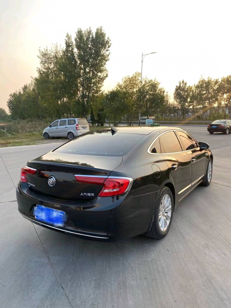 东营16年别克君越2