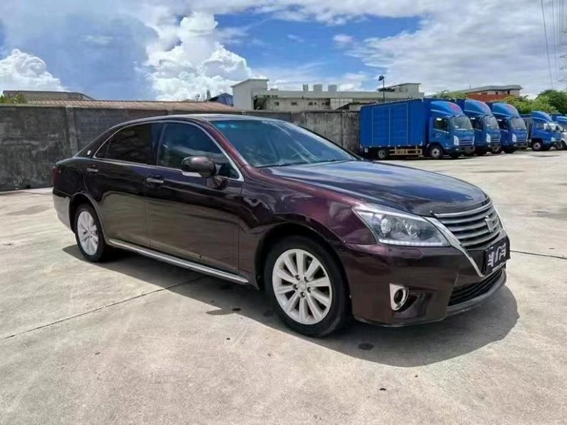 东莞15年丰田皇冠2