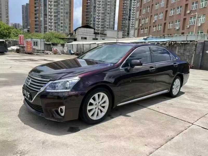 东莞15年丰田皇冠3