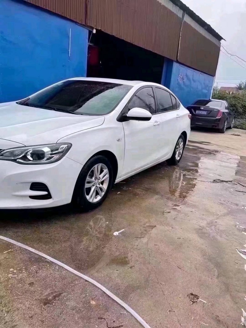 济宁18年雪佛兰科沃兹1