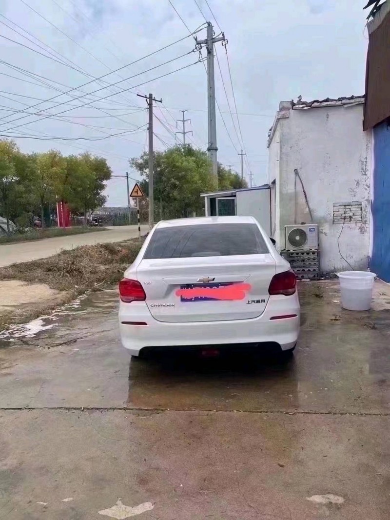 济宁18年雪佛兰科沃兹7