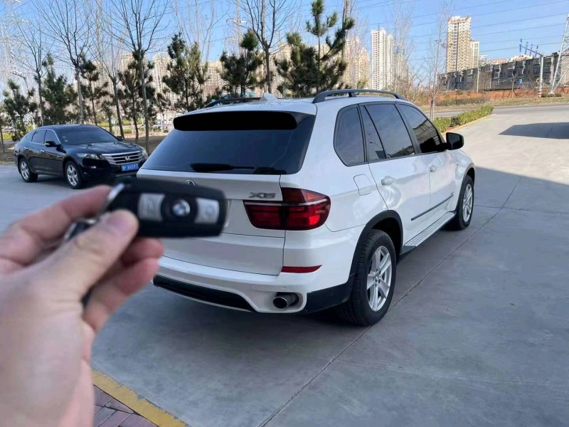 青岛12年宝马X51