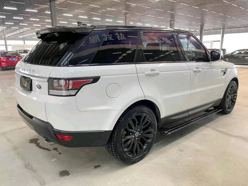 济宁17年路虎揽胜运动8