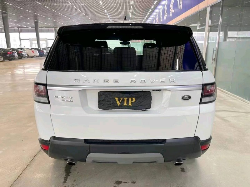 济宁17年路虎揽胜运动9