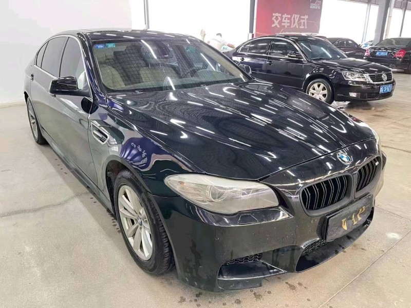 济宁11年宝马5系3
