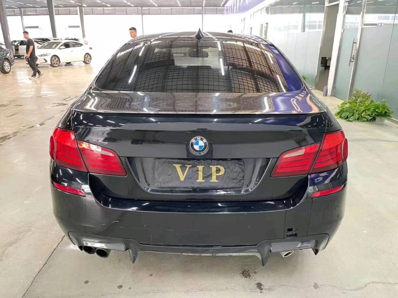 济宁11年宝马5系9