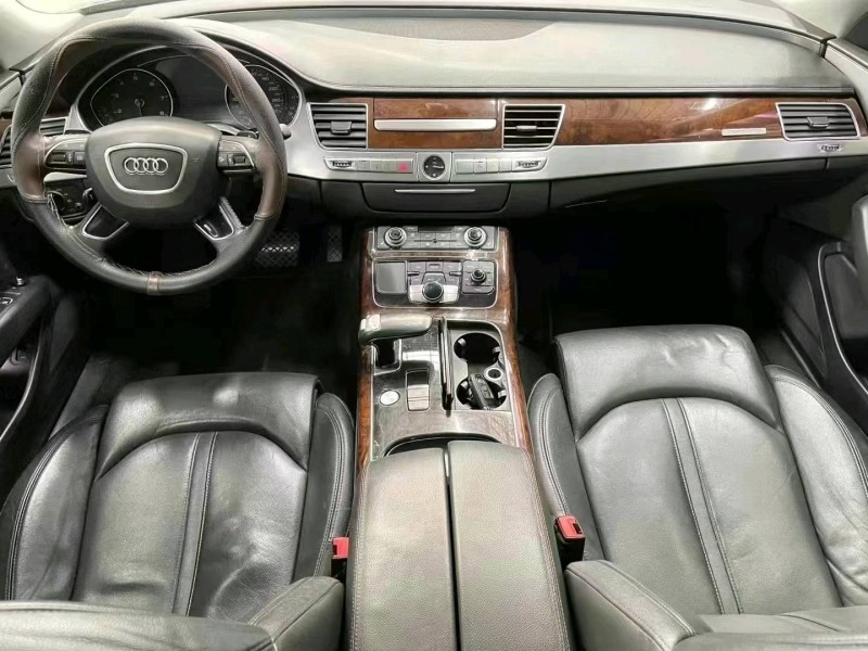 济宁13年奥迪A8L4