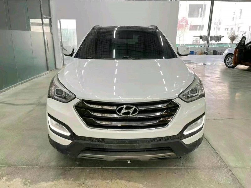 济宁13年现代全新胜达1