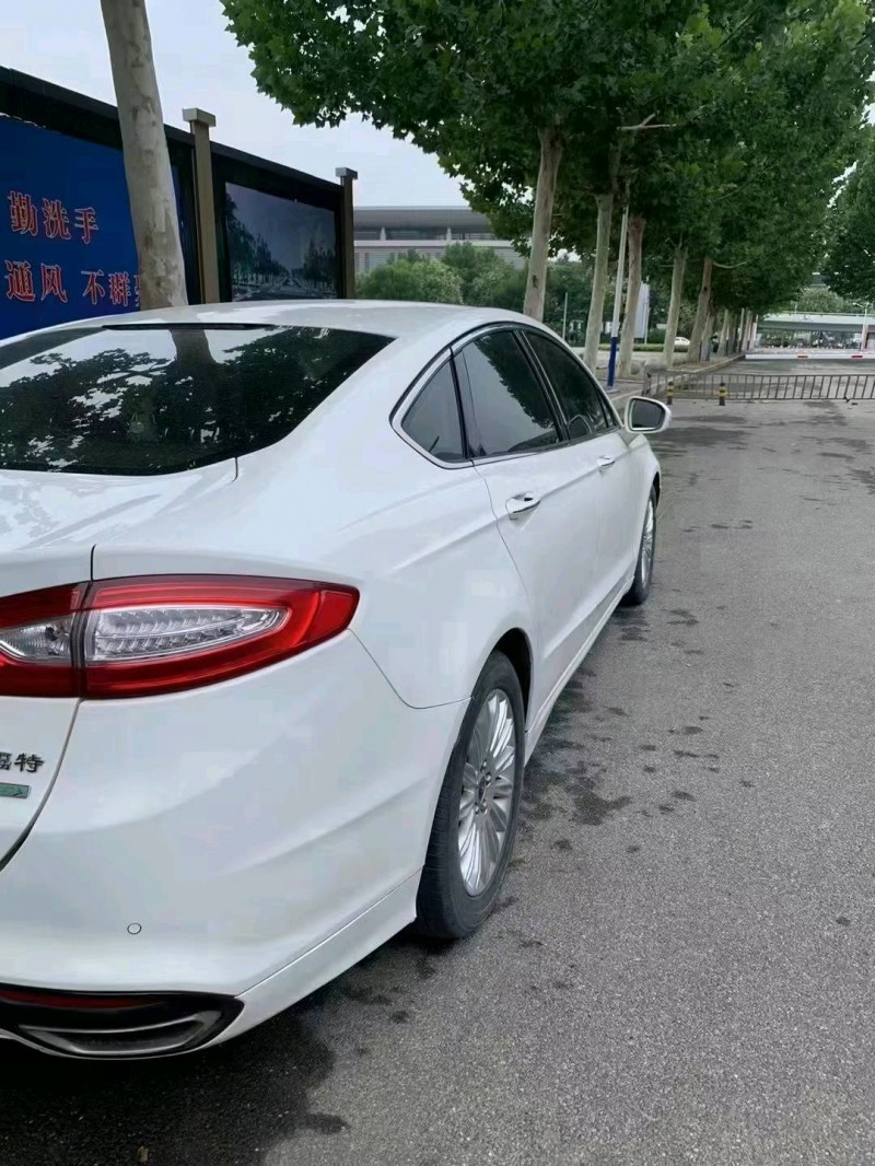 济南15年福特蒙迪欧8