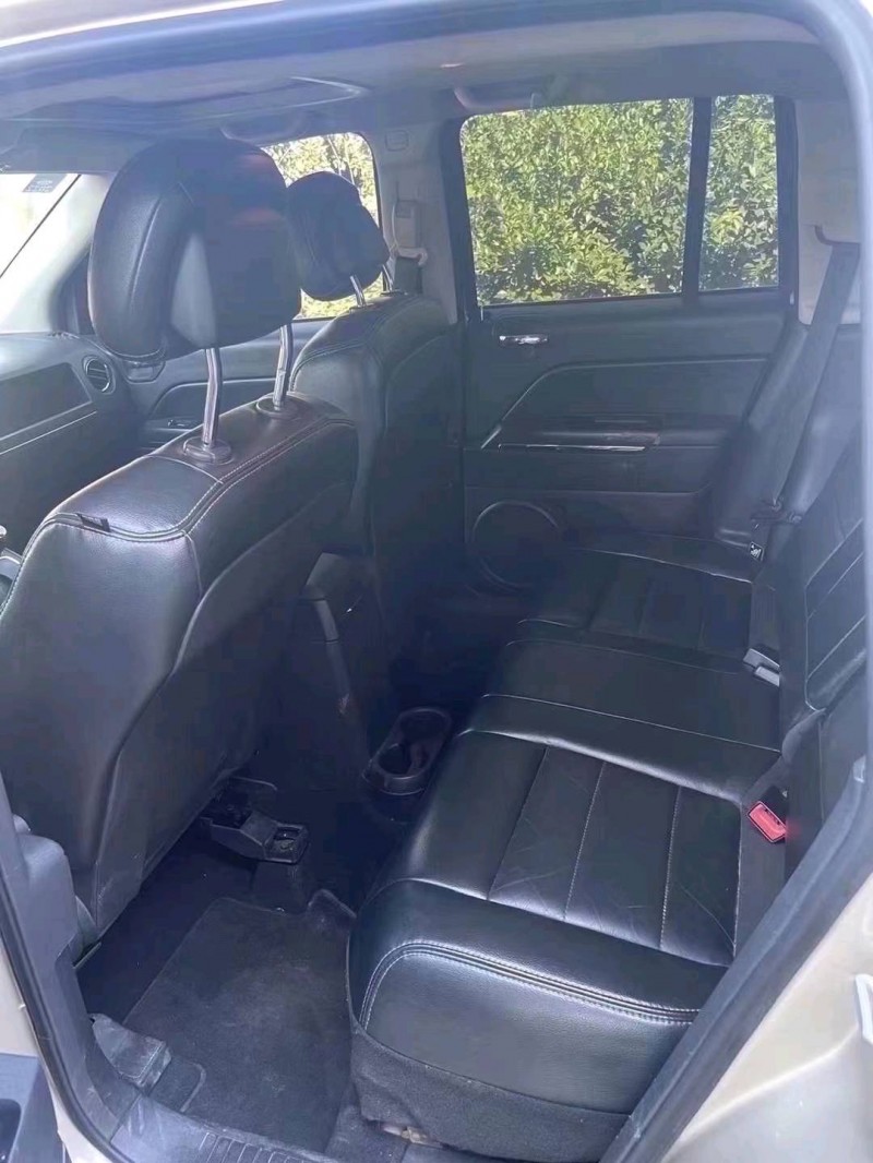 枣庄10年Jeep指南者5