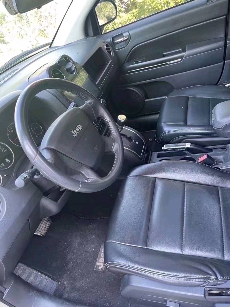 枣庄10年Jeep指南者2