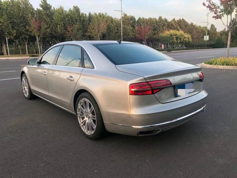 石家庄14年奥迪A8L3