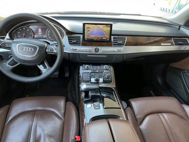 保定14年奥迪A8L5