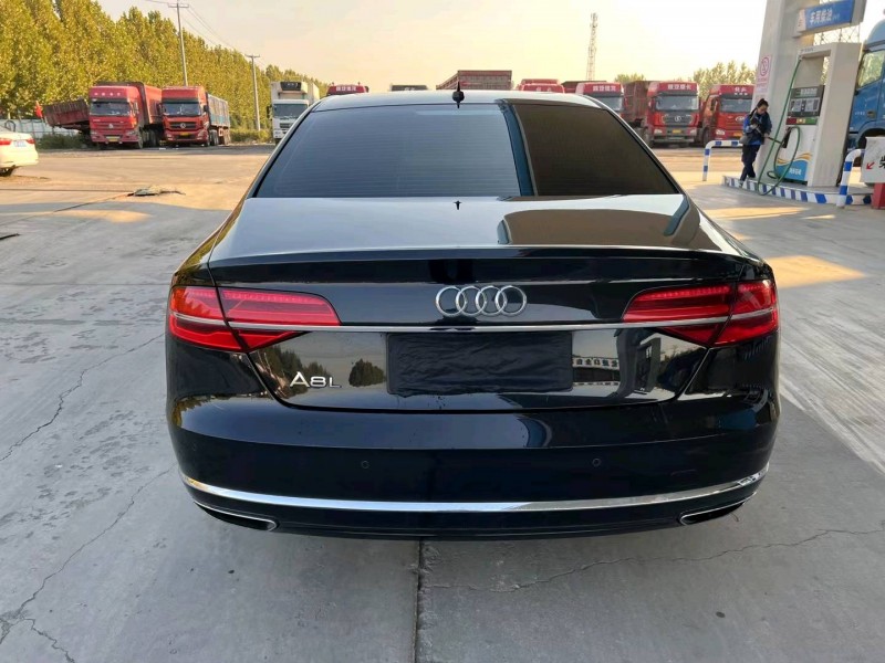 保定14年奥迪A8L9