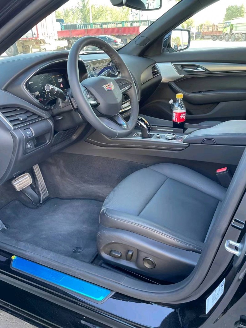 保定22年凯迪拉克CT58