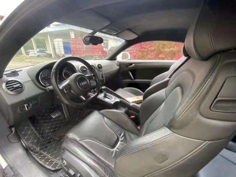 保定13年奥迪TT3