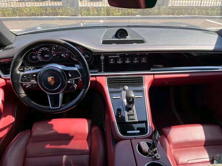 盐城20年保时捷帕拉梅拉7