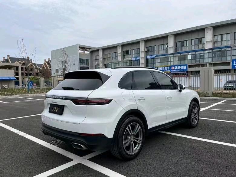 盐城20年保时捷卡宴8