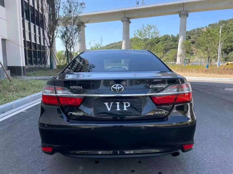 北京17年丰田凯美瑞4