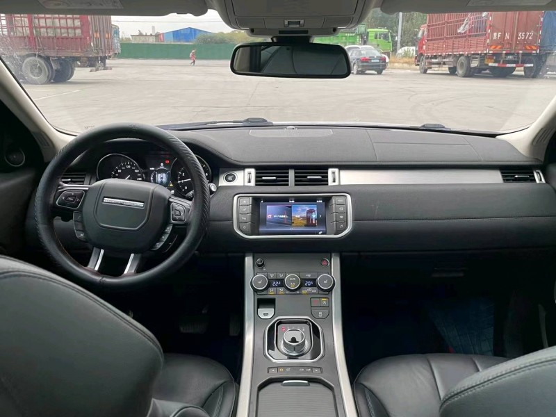 保定17年路虎极光2