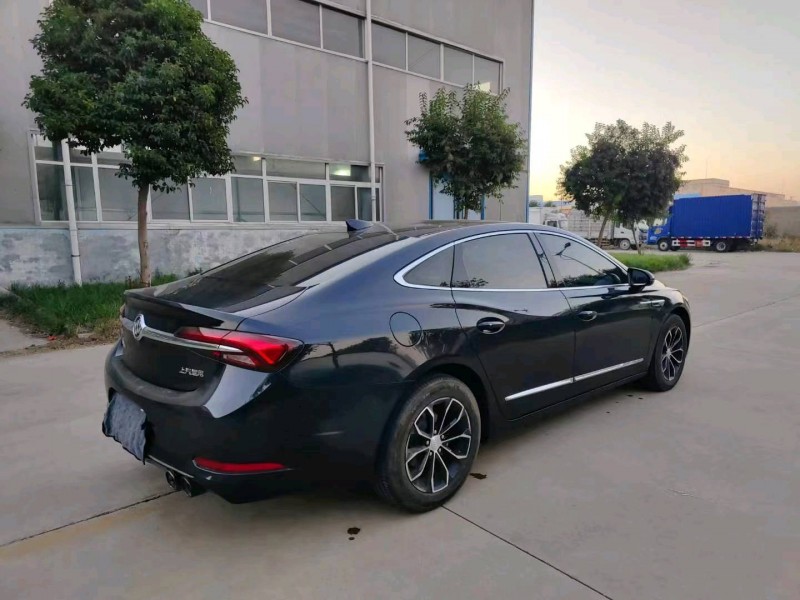 枣庄21年别克君越7