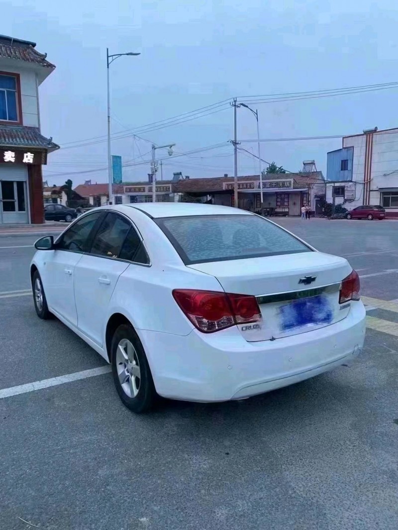 北京13年雪佛兰科鲁兹7