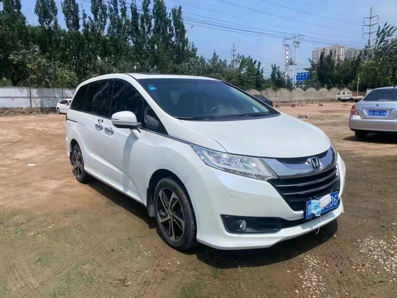 青岛16年本田奥德赛1