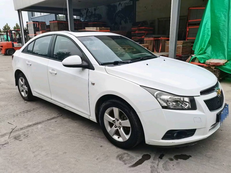 保定13年雪佛兰科鲁兹3