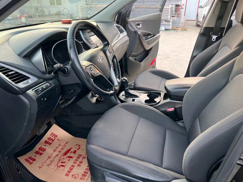 徐州14年现代全新胜达6