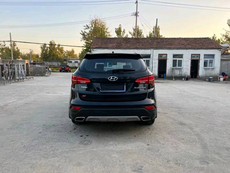 徐州14年现代全新胜达9