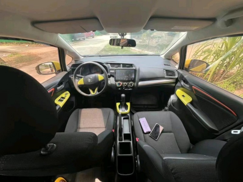 广州16年本田飞度1