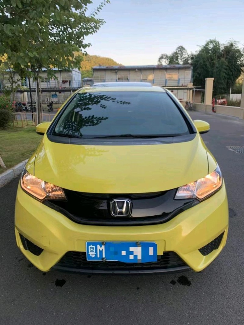 广州17年本田飞度1