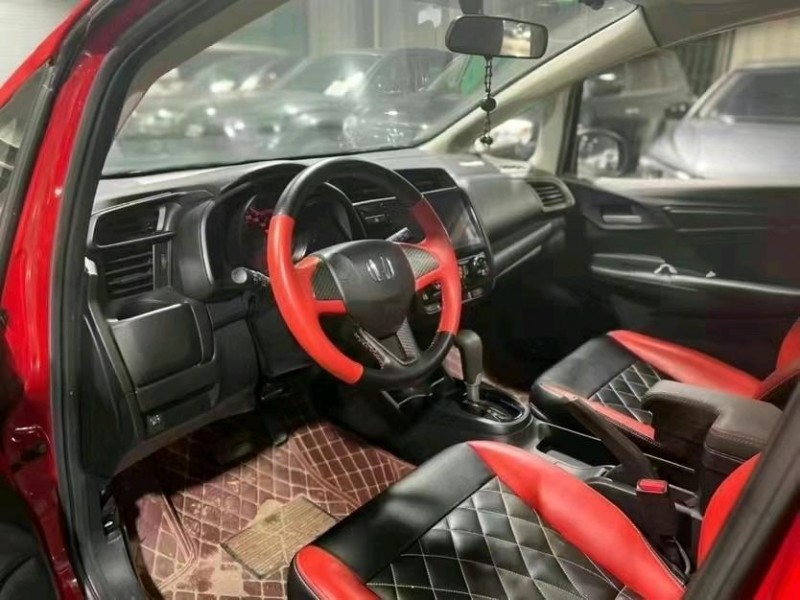 广州18年本田飞度8