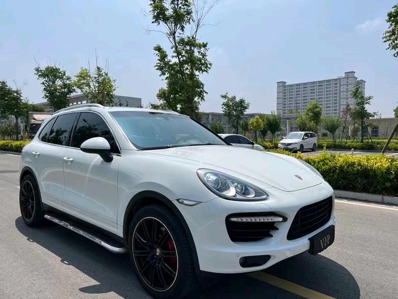 盐城13年保时捷卡宴8