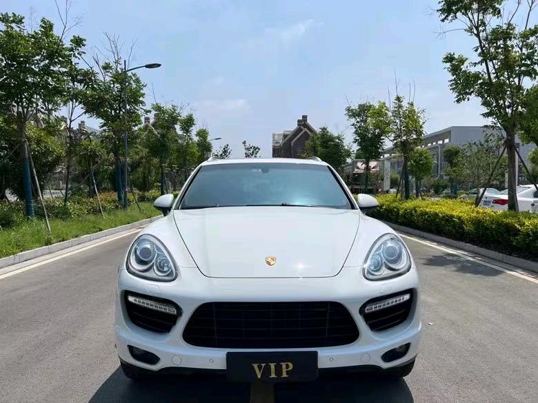 盐城13年保时捷卡宴9