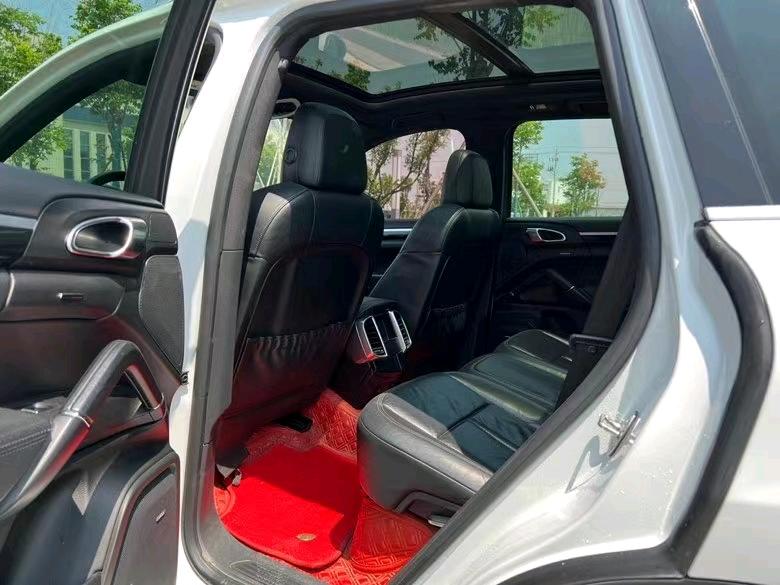 盐城13年保时捷卡宴5