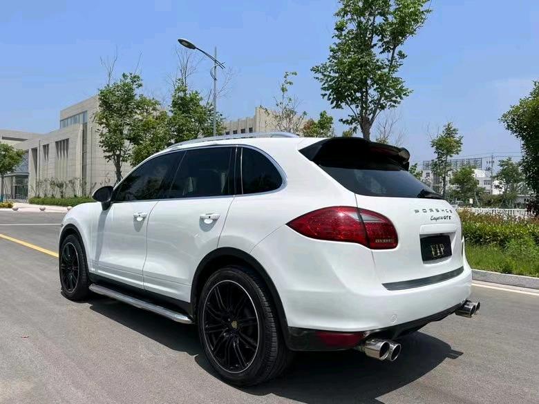 盐城13年保时捷卡宴2