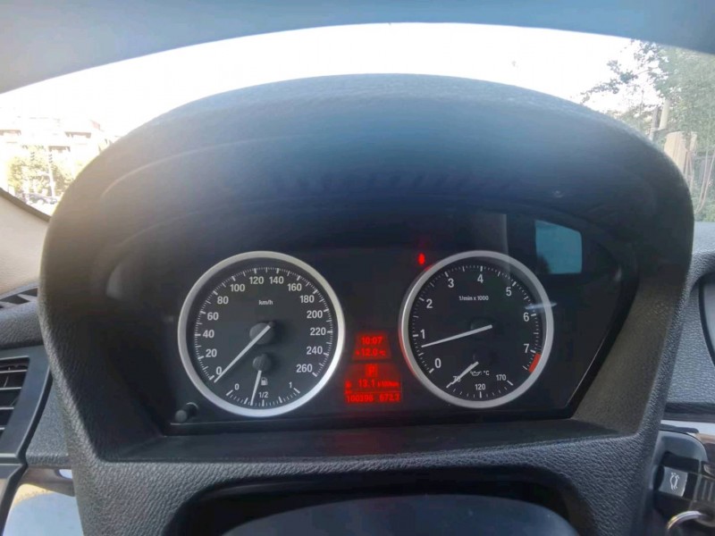 北京11年宝马X69