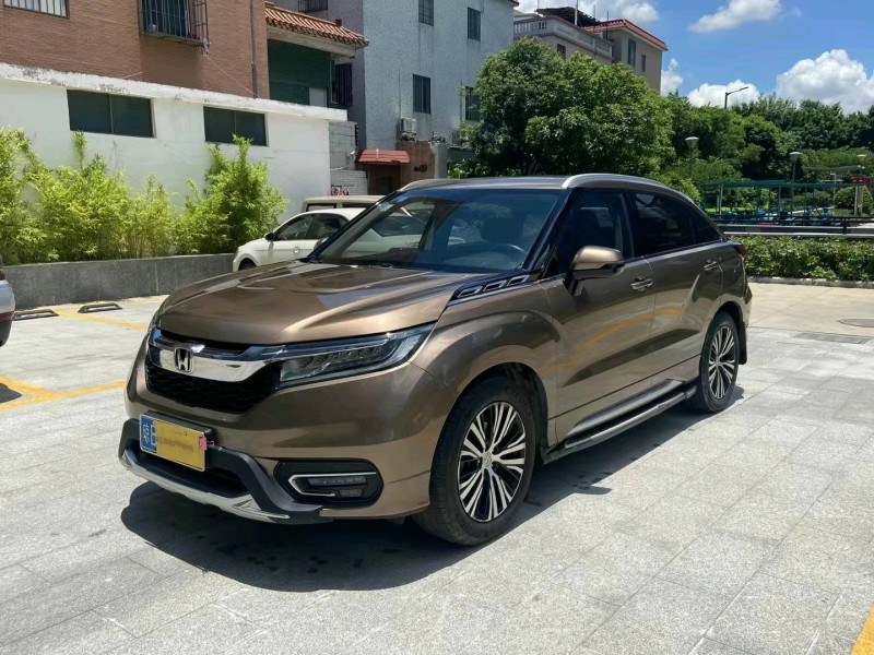 广州17年本田冠道8